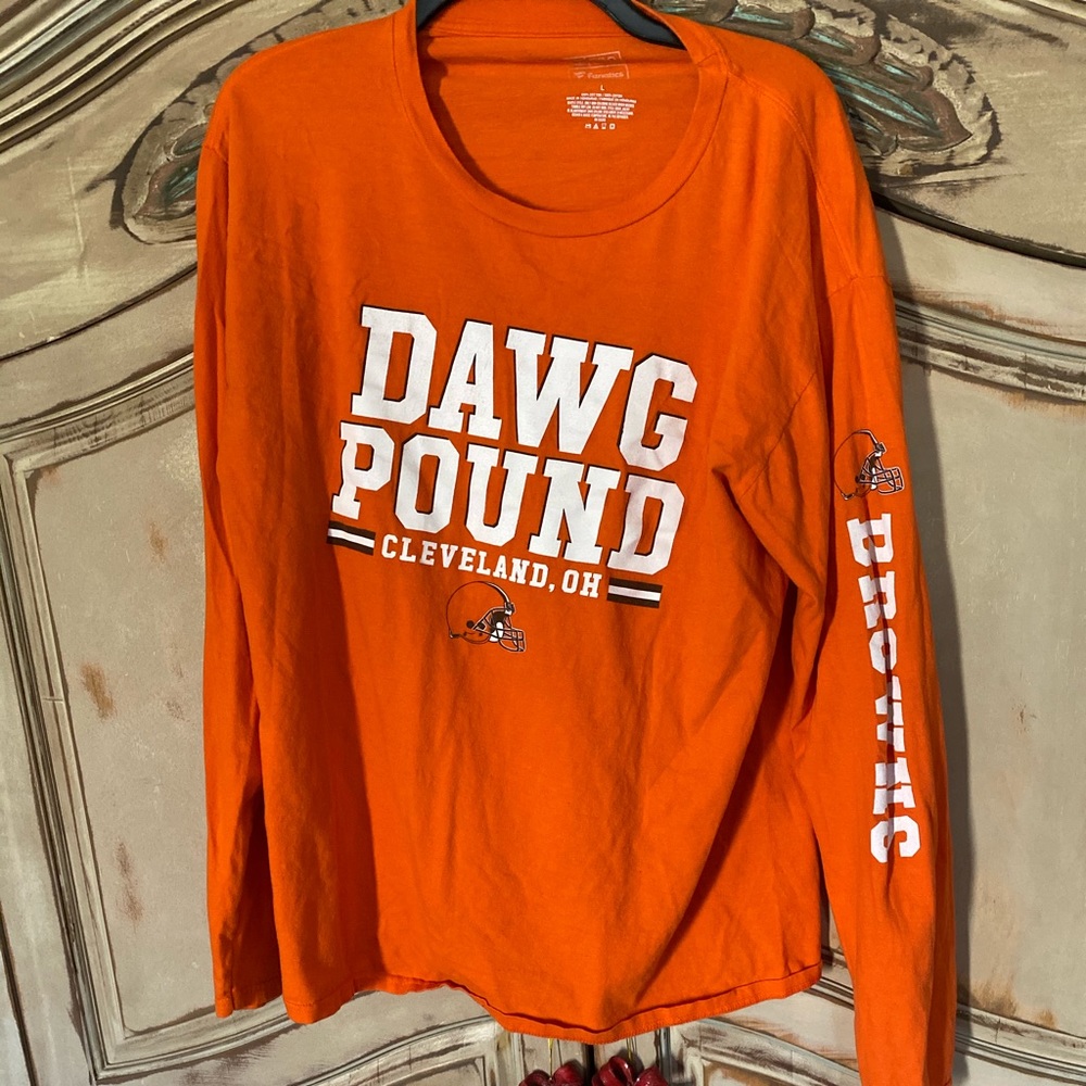 NFL Dawg Pound Cleveland Browns Large T-Shirt